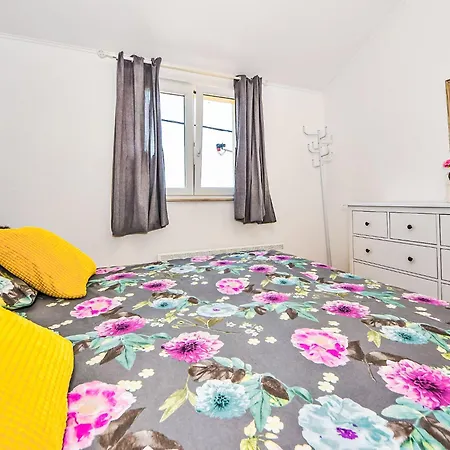 Apartment Marija-2 By Interhome אוברובץ